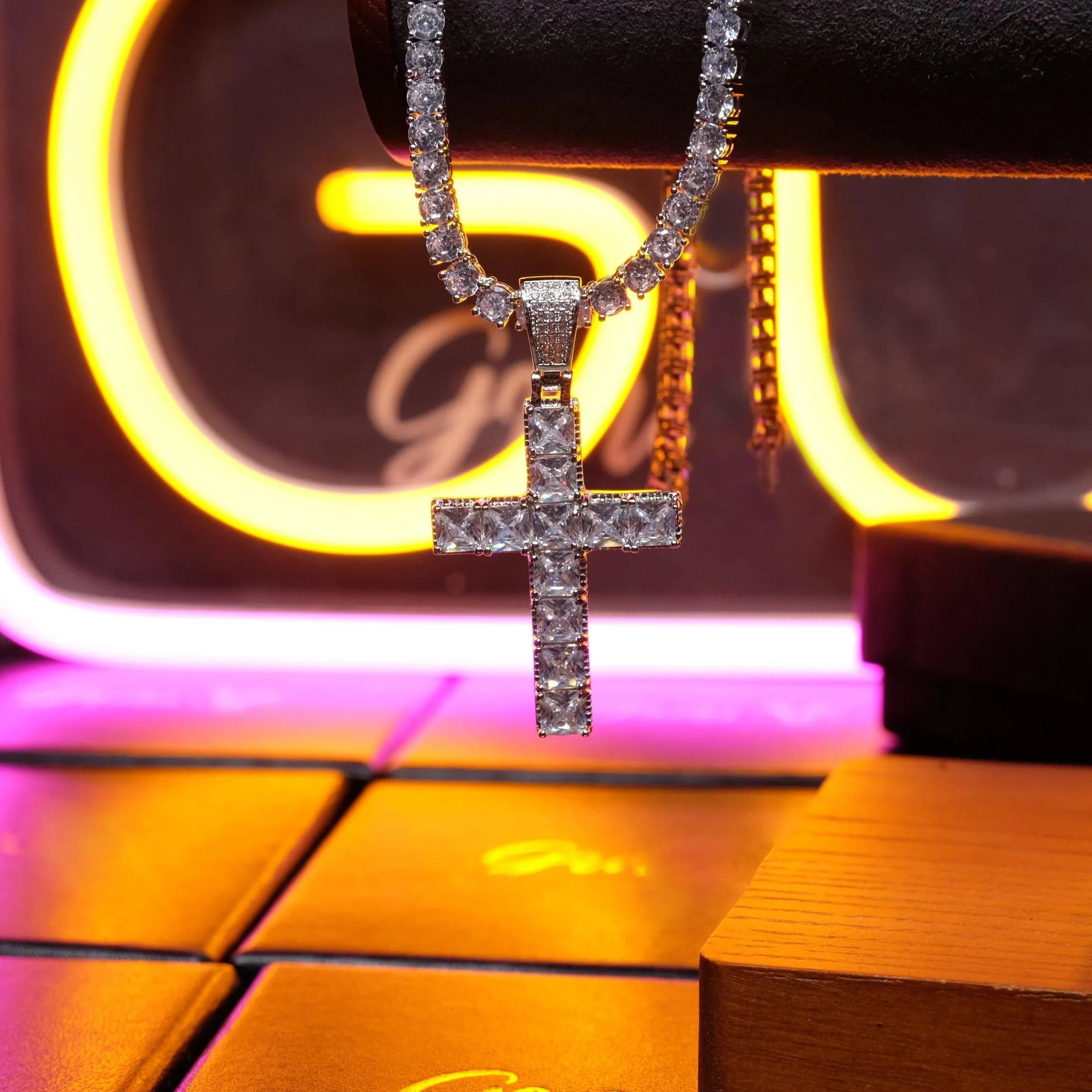 18k Gold-Plated CZ BlingBling Cross Hip Hop Pendant (With Chain)