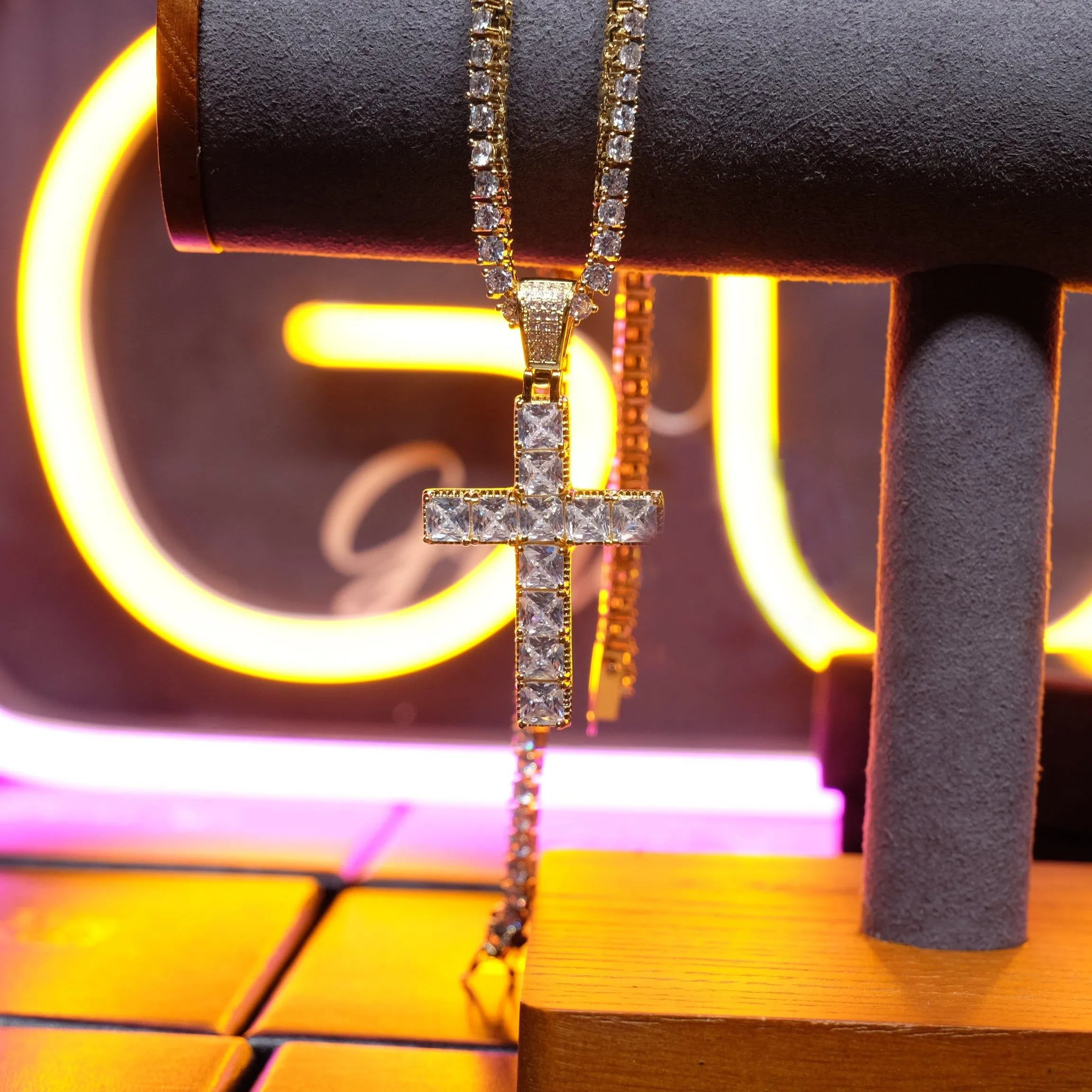 18k Gold-Plated CZ BlingBling Cross Hip Hop Pendant (With Chain)