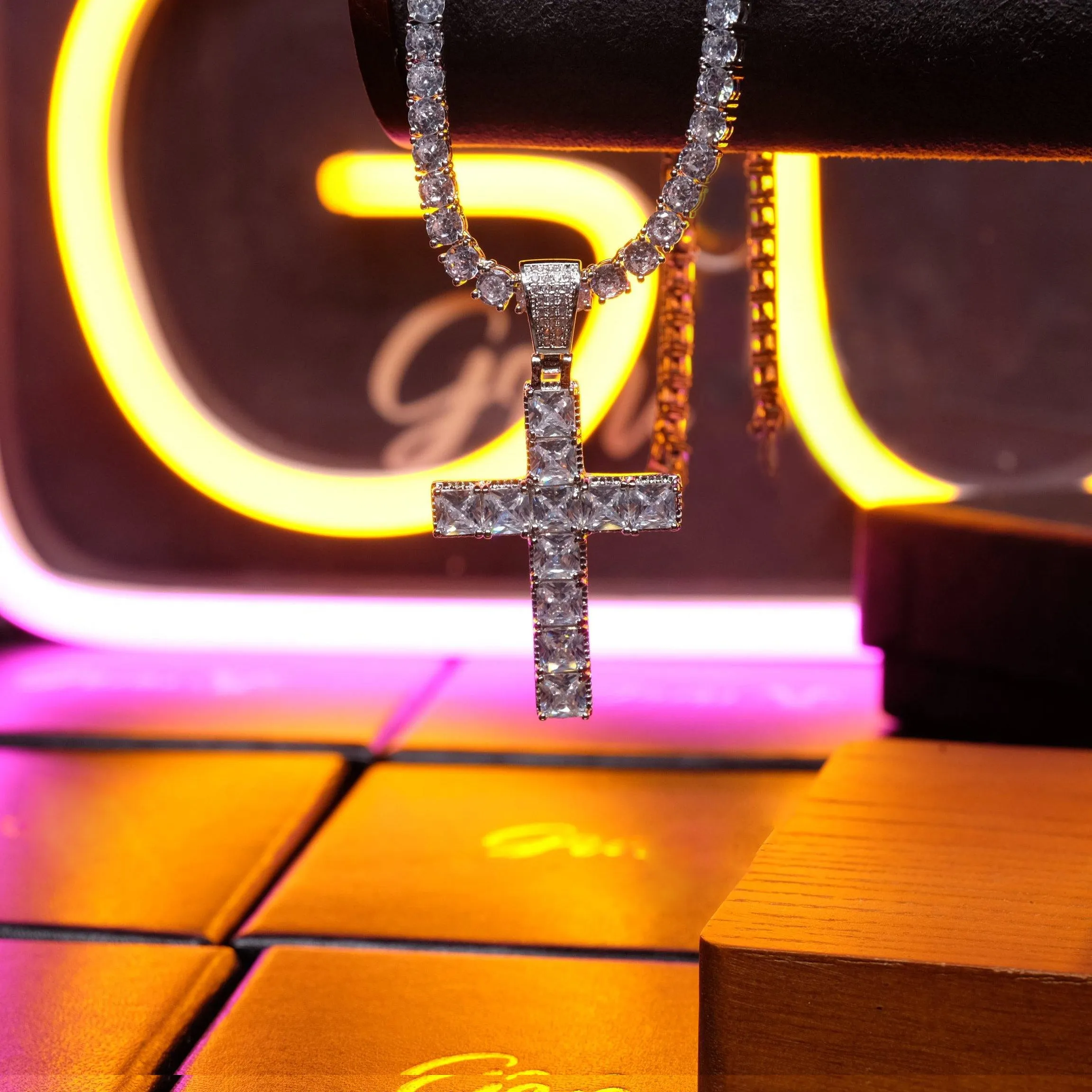 18k Gold-Plated CZ BlingBling Cross Hip Hop Pendant (With Chain)