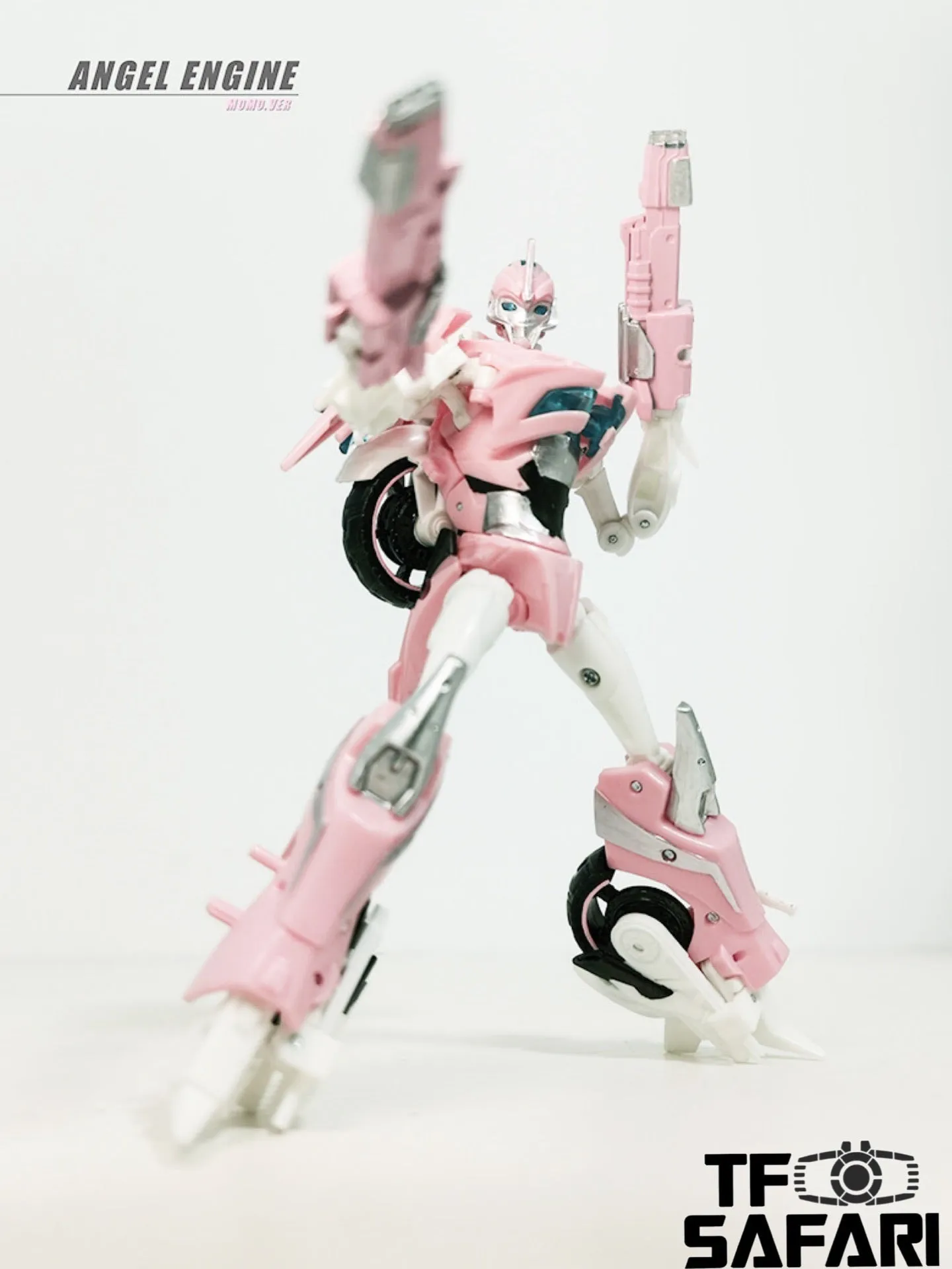 APC Toys APC-005P APC005P Angel Engine ( 1:1 TFP Arcee Deluxe Class ) Momo Ver. Pink Version 15cm / 6"