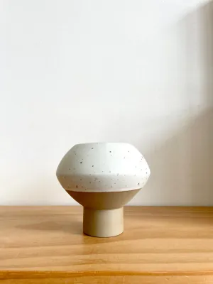 OYOY White / Light Brown Mini Hagi Vase